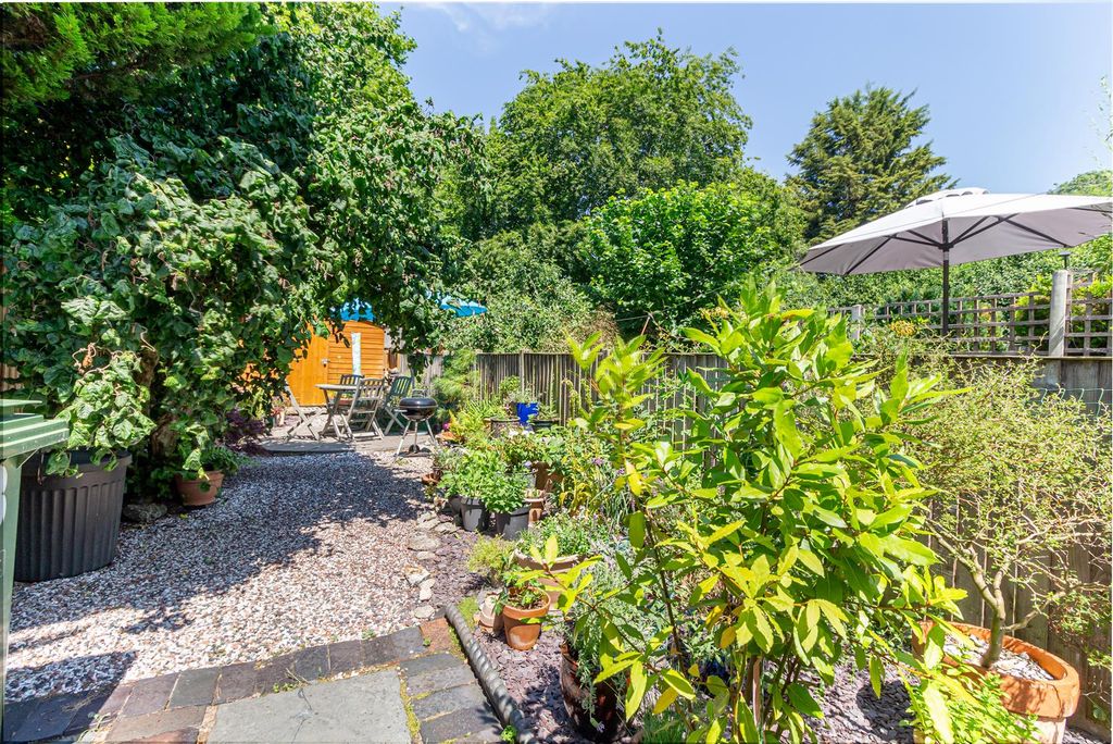 Property photo 2 of 18 Garden-3.Jpg