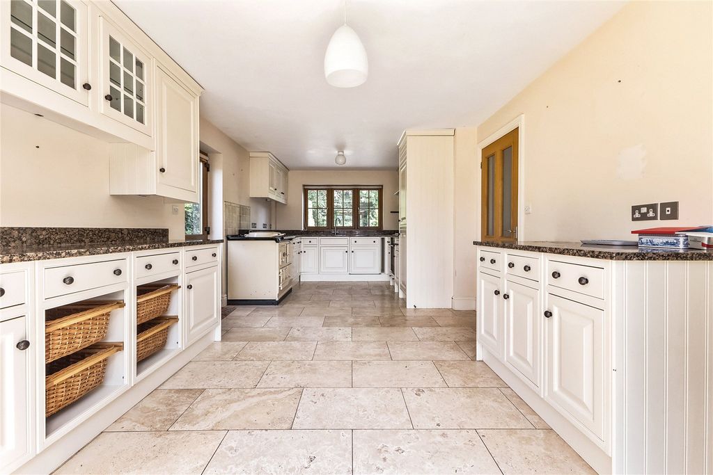 Property photo 2 of 17 Picture No. 22