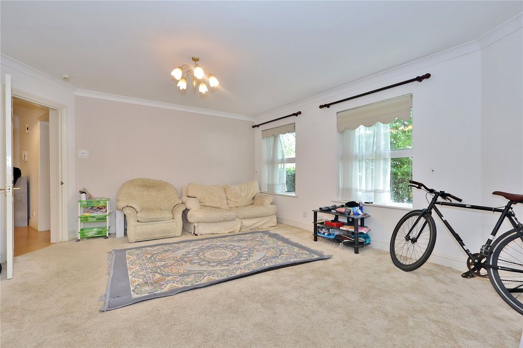 Property photo 3 of 12 Picture No. 14