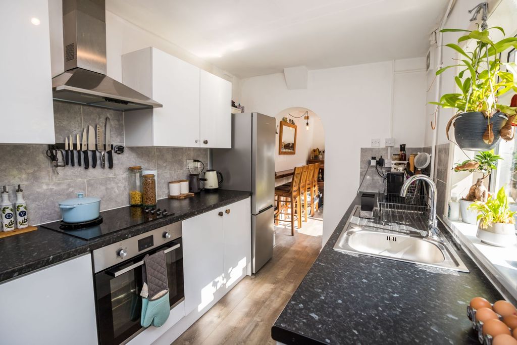 Property photo 1 of 16 Kitchen