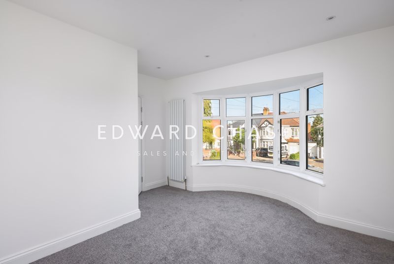 Property photo 3 of 18 Photo 13