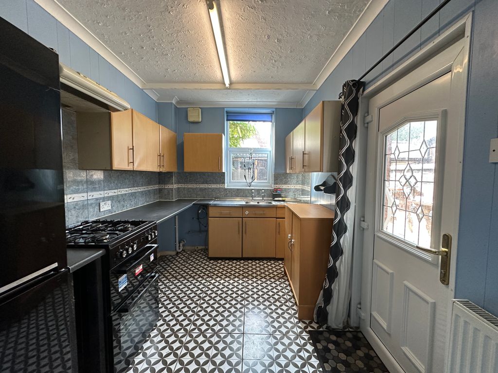 Property photo 2 of 19 69B46A3d794F19954Fff9c8F35Ab878E9A2E6366.Jpg