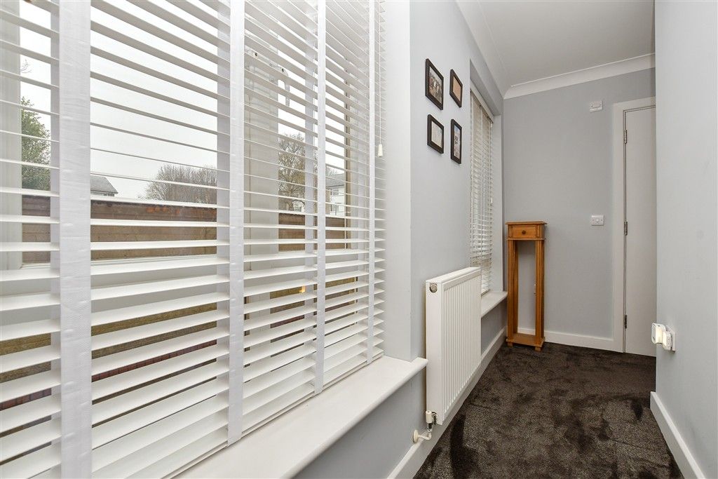 Property photo 2 of 14 Entrance Hall