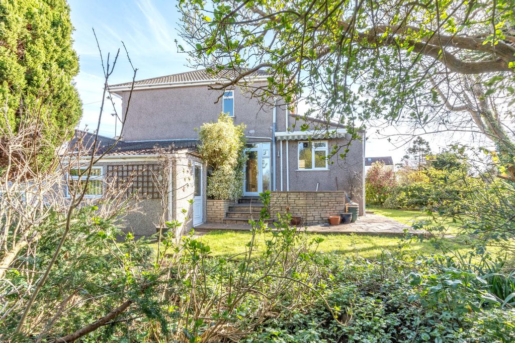 Property photo 2 of 19 Photo 23