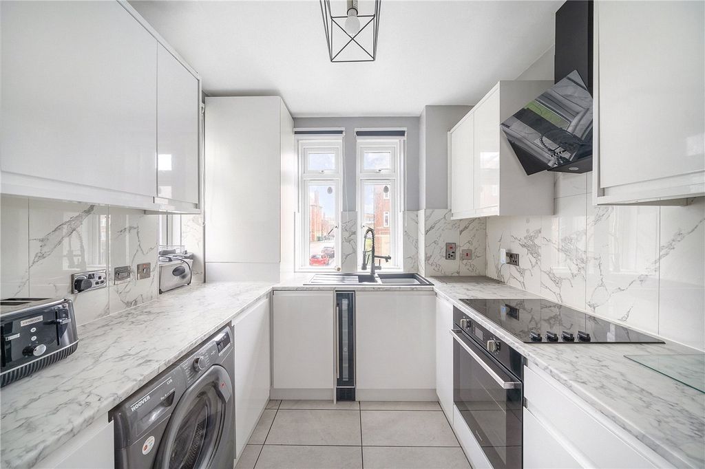 Property photo 3 of 10 Picture No. 03