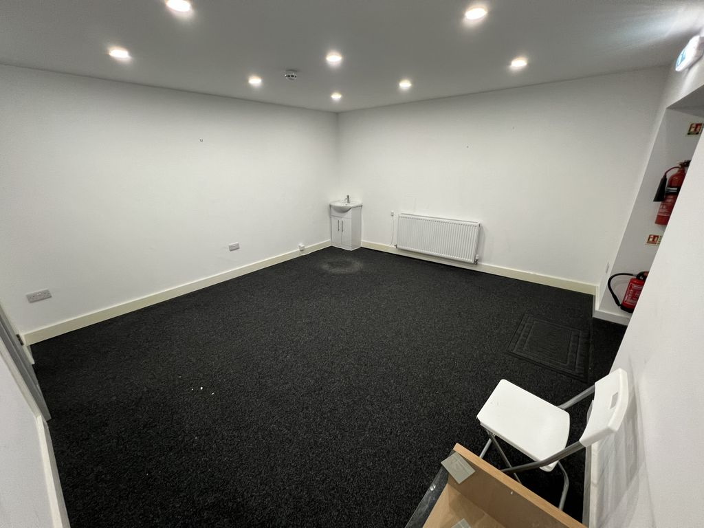 Property photo 2 of 3