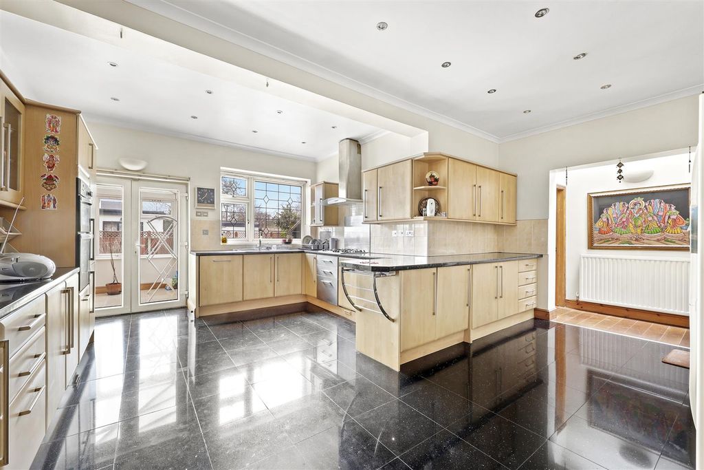 Property photo 1 of 26 17.Jpg