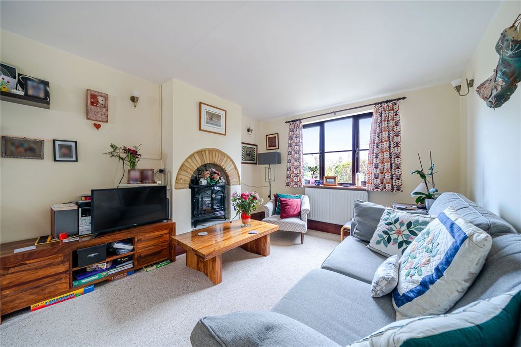 Property photo 2 of 20 Picture No. 16