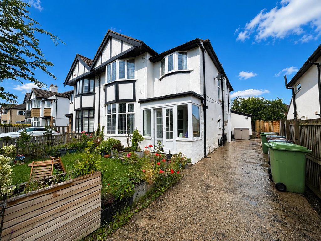 Property photo 1 of 11 Image