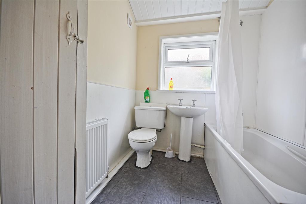 Property photo 3 of 6 3.Jpg
