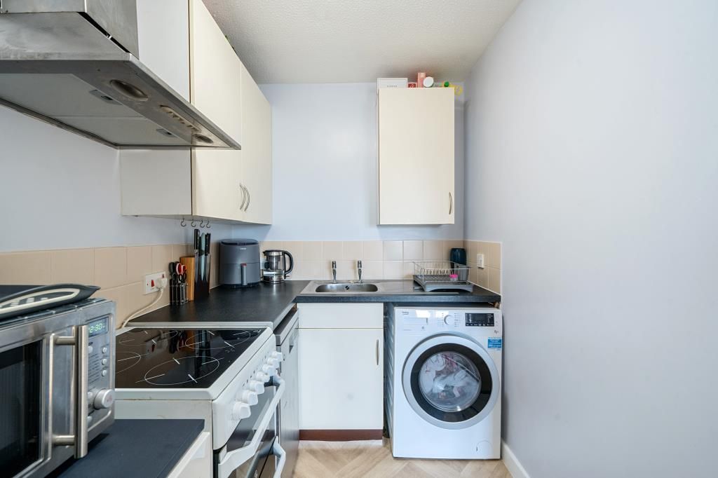 Property photo 2 of 20 Kitchen