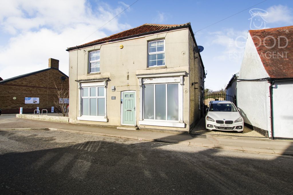 Property photo 1 of 28