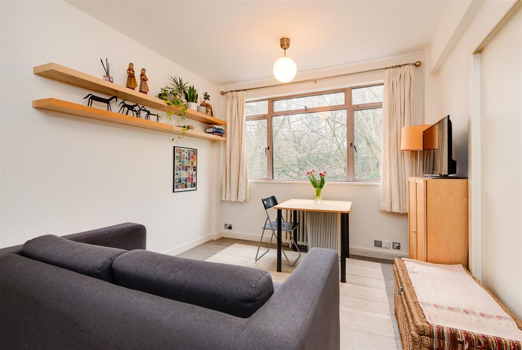 Property photo 2 of 12 54082-Hi-Res (2).Jpg