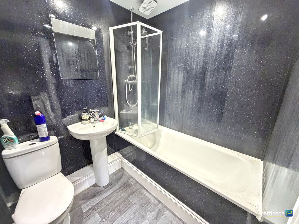 Property photo 3 of 8