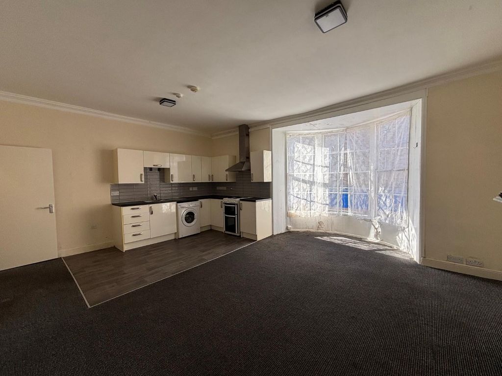 Property photo 3 of 8 3.Jpg