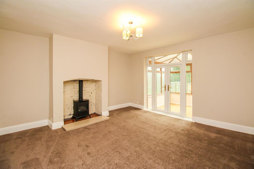 Property photo 3 of 13 Living Room