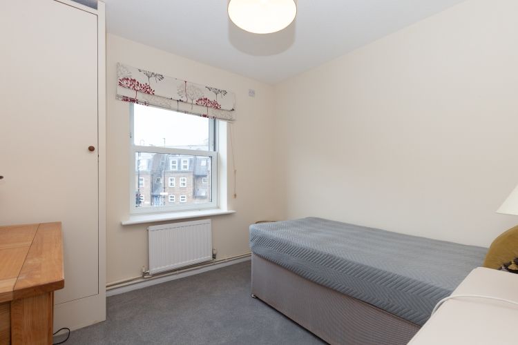 Property photo 3 of 7 238639