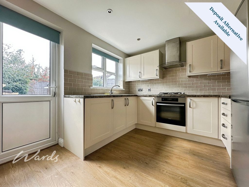 Property photo 2 of 25 Kitchen