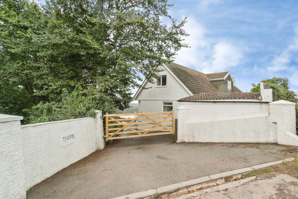 Property photo 1 of 23 Pbox-Img.Jpg