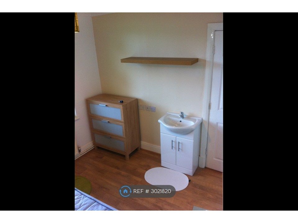 Property photo 3 of 4