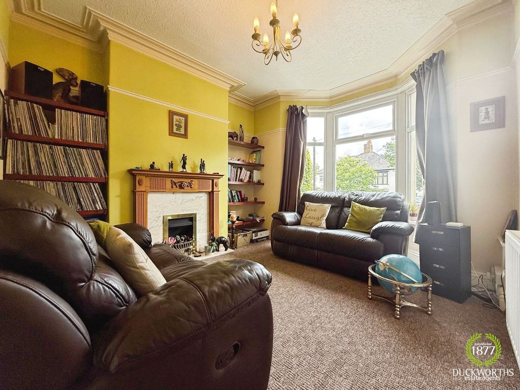 Property photo 2 of 26