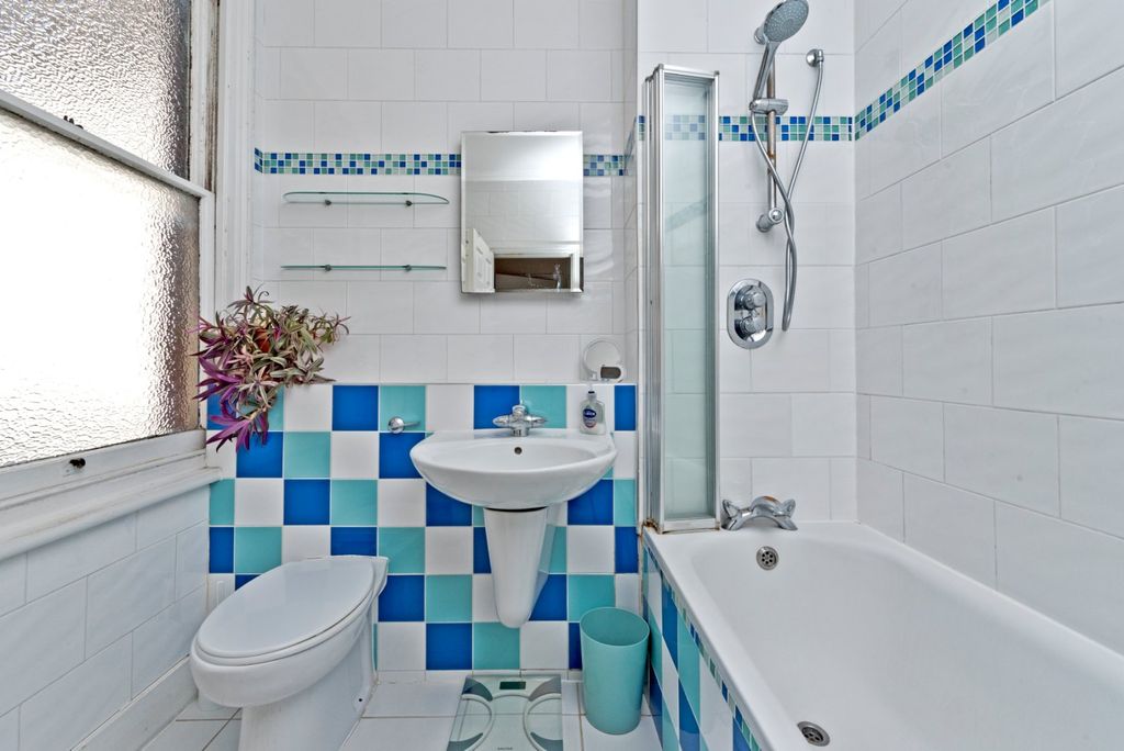 Property photo 3 of 6 Picture No. 01