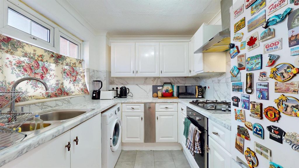 Property photo 3 of 11 New Fitted Kitchen At Beckton For Sale At E6 By Ba