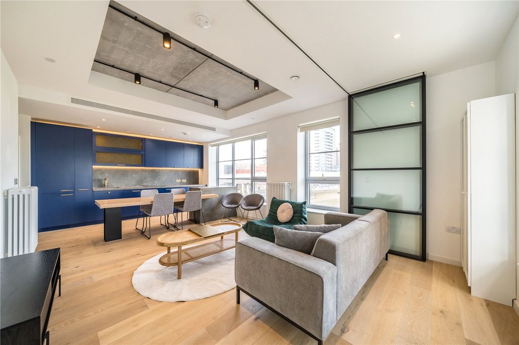 Property photo 2 of 19 Picture No. 25