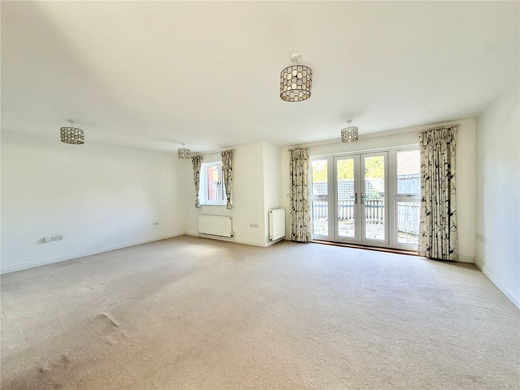 Property photo 3 of 14 Picture No. 13