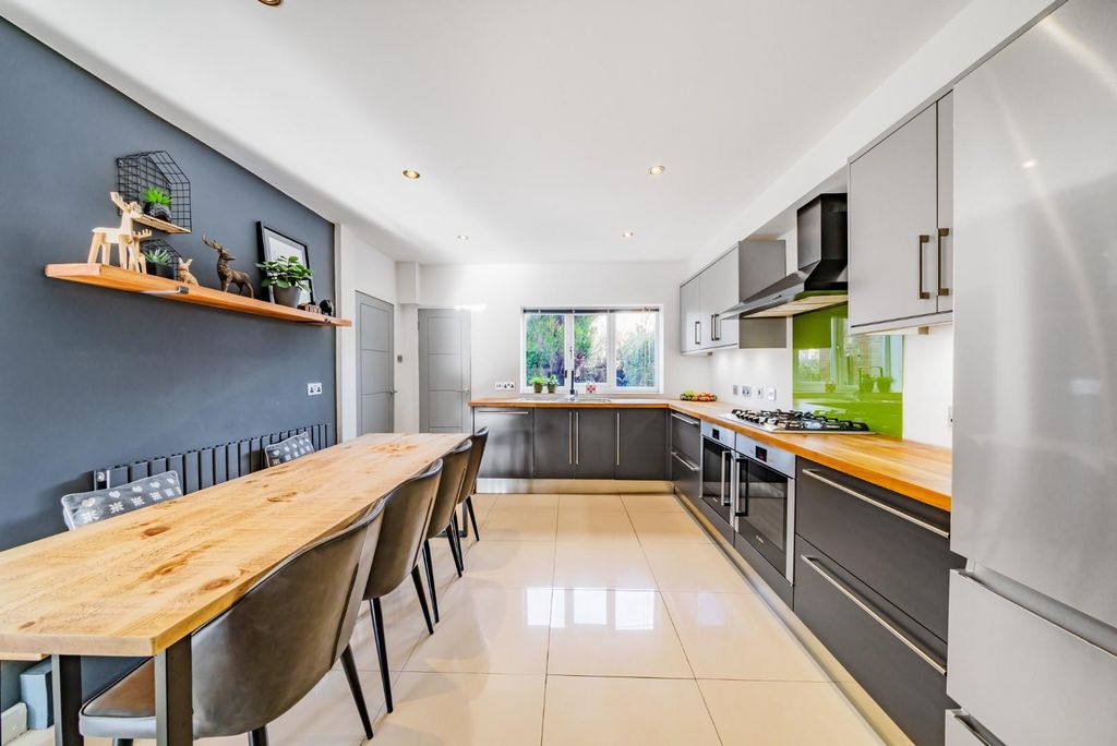 Property photo 3 of 22 950090 (5).Jpg