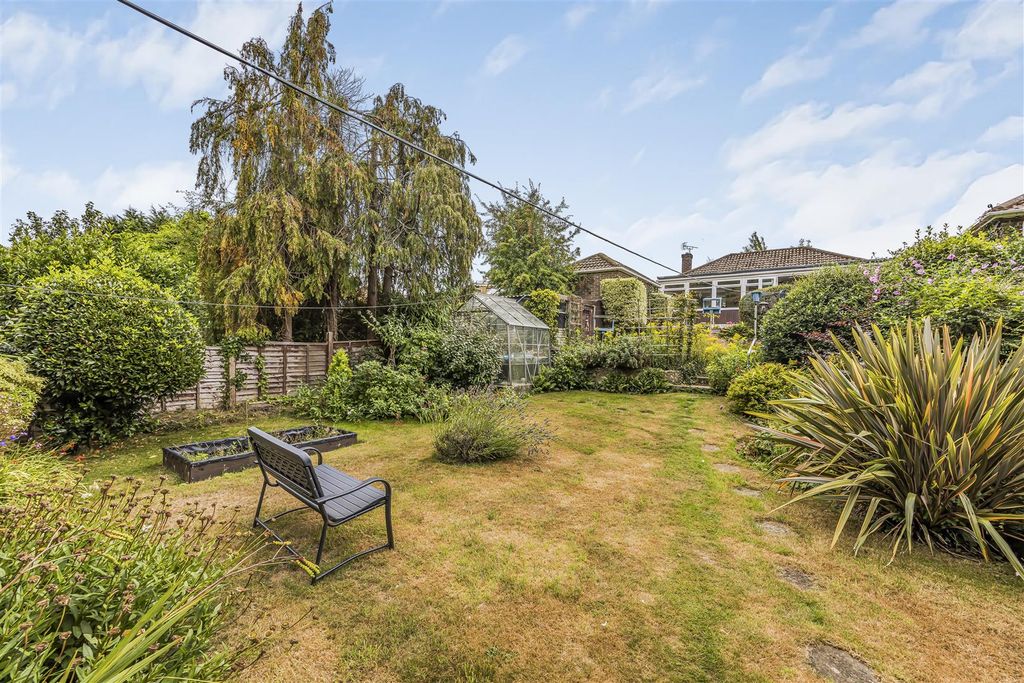 Property photo 2 of 21 52 Coombe Farm Avenue, Fareham-Porticomarketing-So