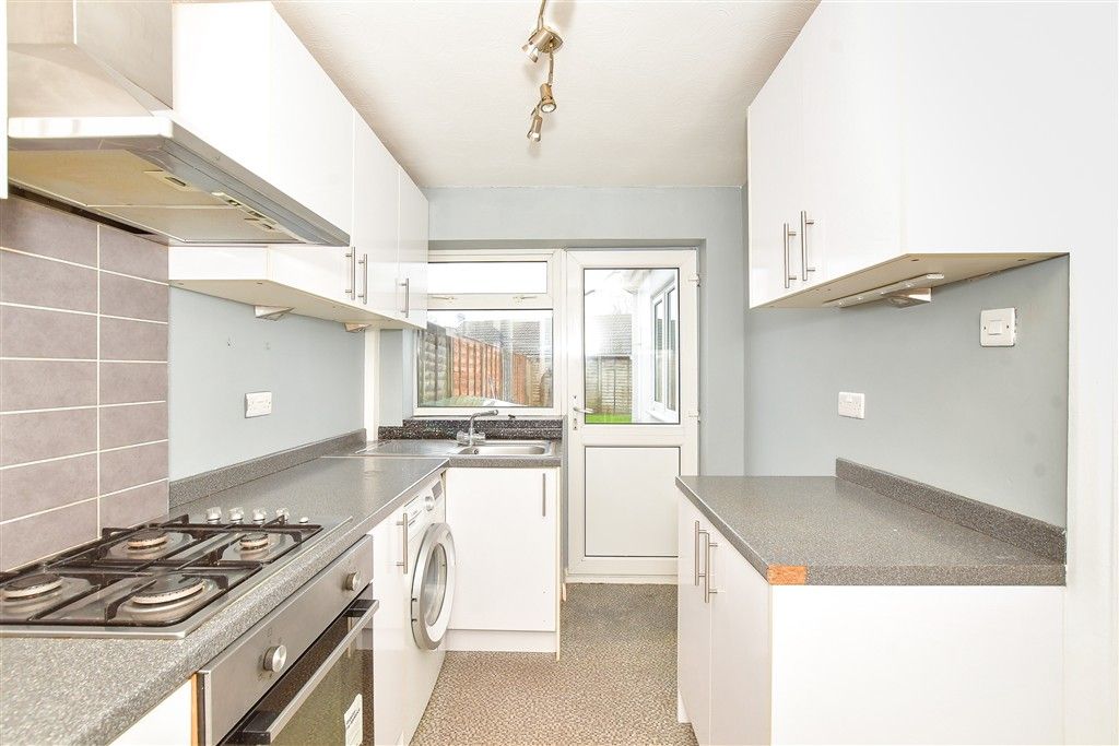 Property photo 3 of 12 Kitchen