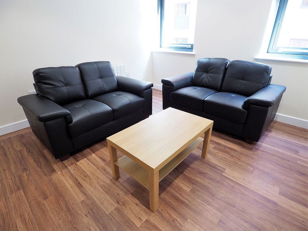 Property photo 3 of 11