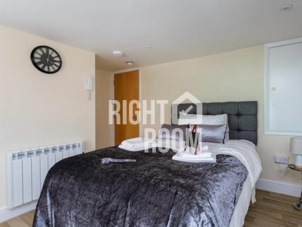 Property photo 2 of 41