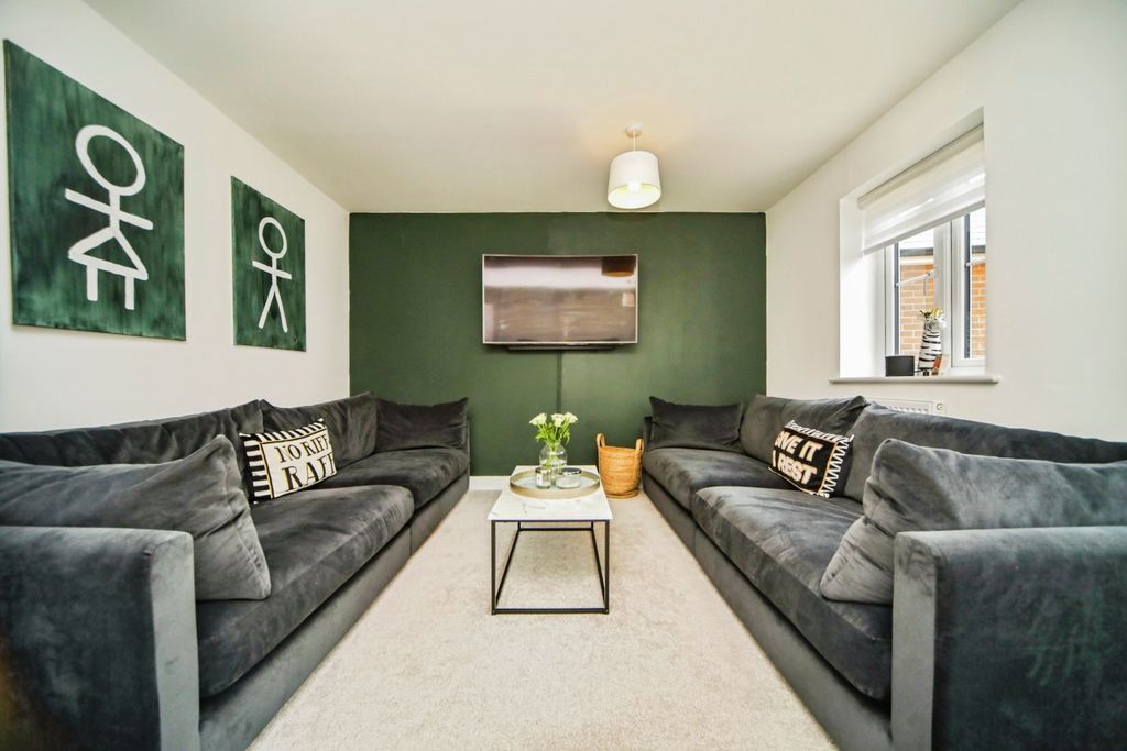 Property photo 3 of 11 9T5A4134