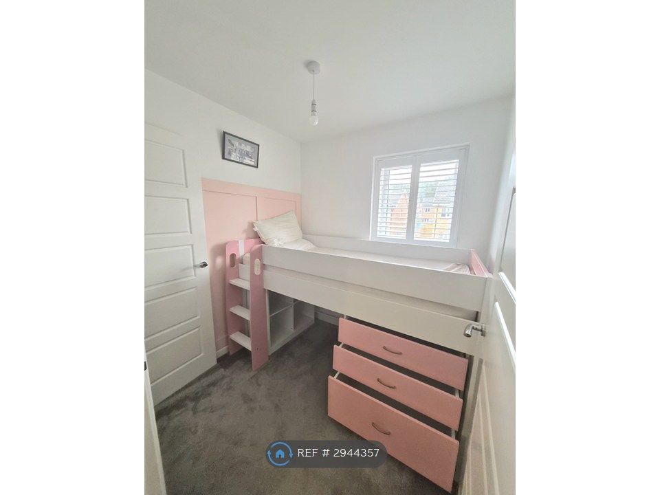 Property photo 3 of 24