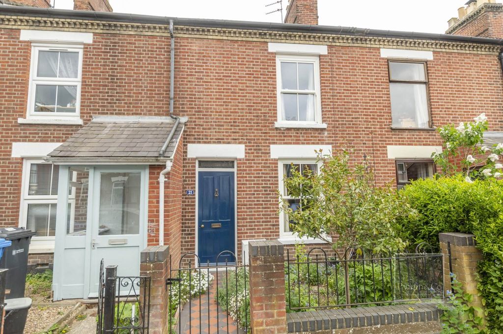 Property photo 1 of 11
