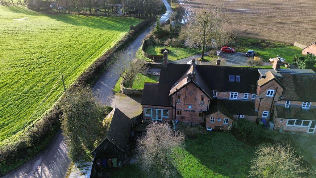 Property photo 2 of 24 Dji_Fly_20251218_153156_105_1766229789052_Photo_Op