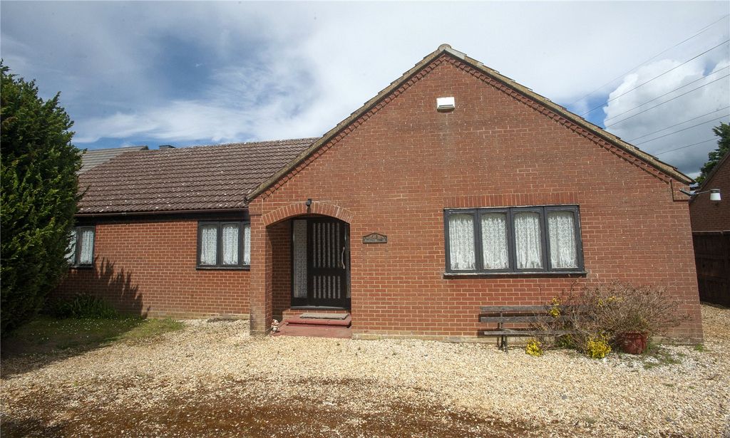 Property photo 2 of 28 Picture No. 04