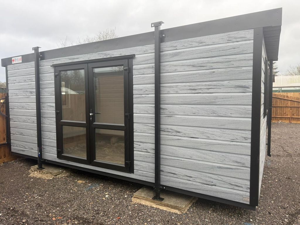 Property photo 2 of 7 Exterior View