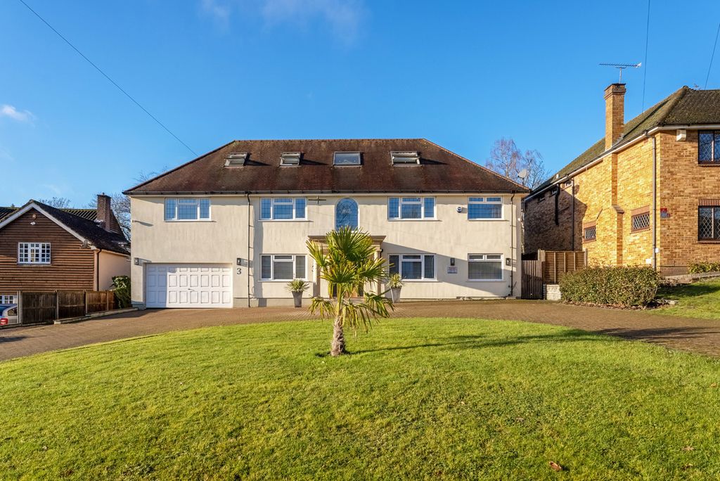 Property photo 1 of 41