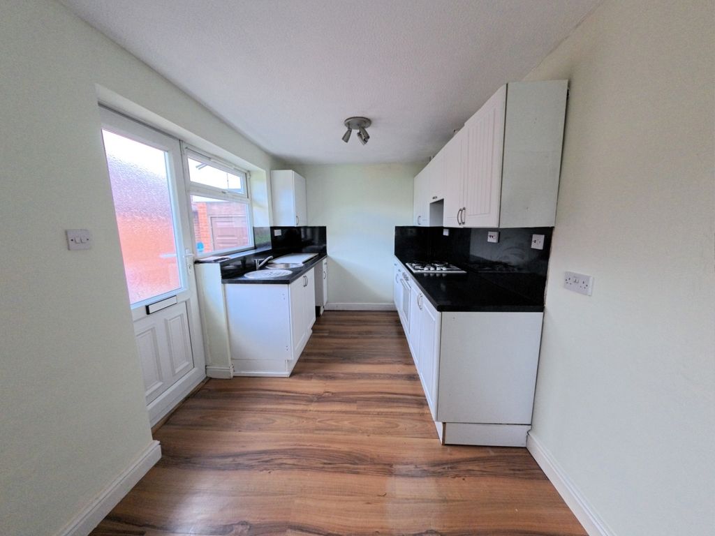 Property photo 3 of 11 Photo 10