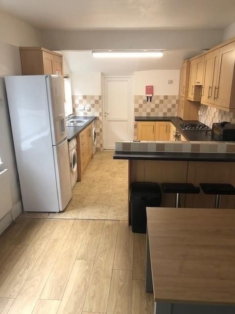 Property photo 2 of 9 11 Falmouth Kitchen.Jpg