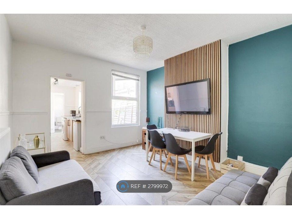 Property photo 1 of 8 Dinning Room