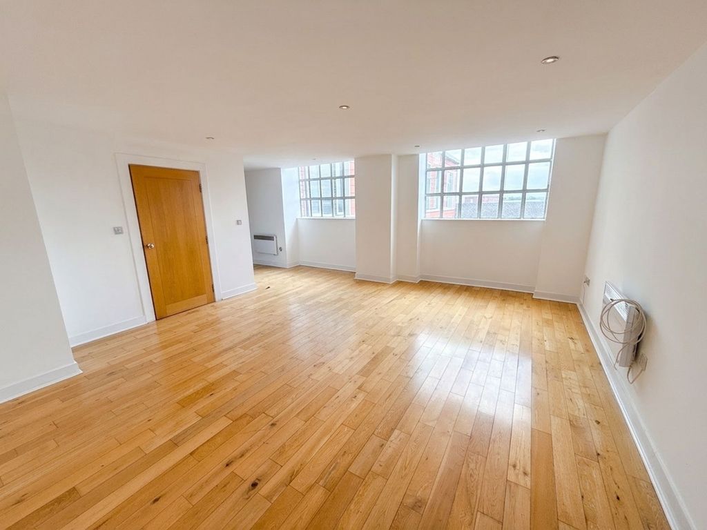 Property photo 3 of 20