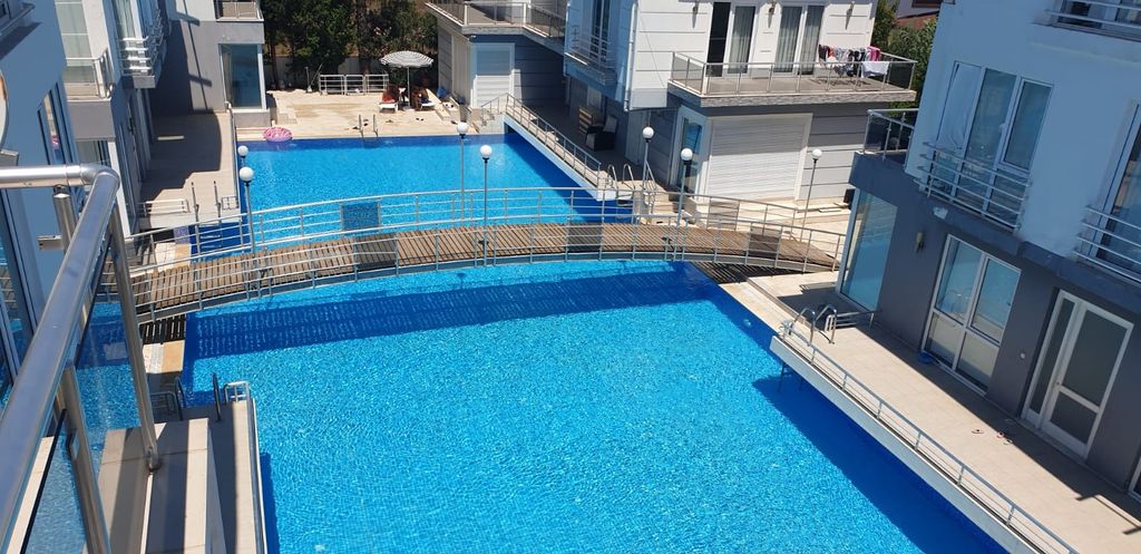 Property photo 3 of 16 A Modern Triplex Villa For Sale In Belek, Antalya - A Large Shared Swimming Pool With Sun Terraces