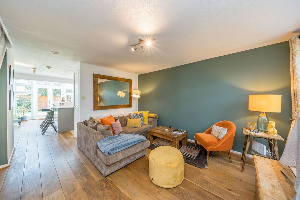 Property photo 2 of 6