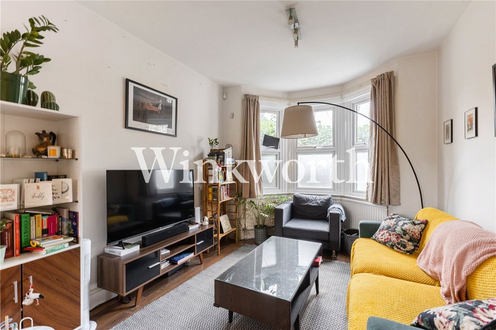 Property photo 2 of 14 Picture No. 02