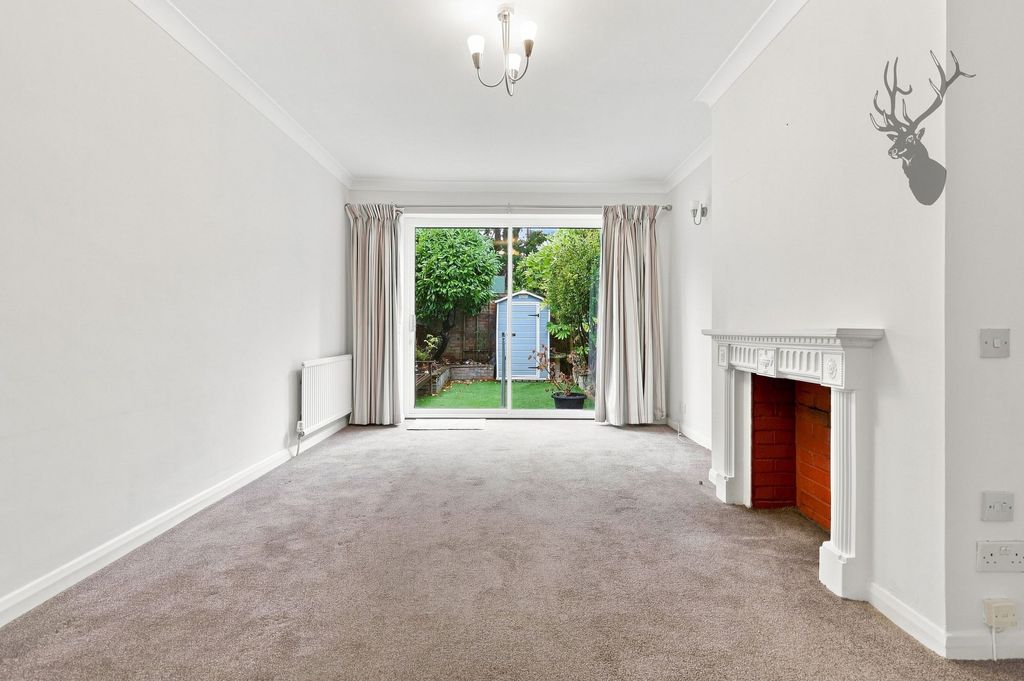 Property photo 3 of 16