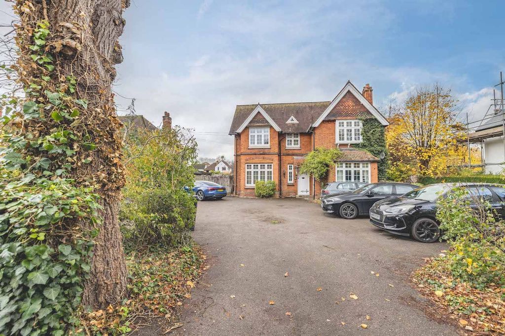 Property photo 1 of 13